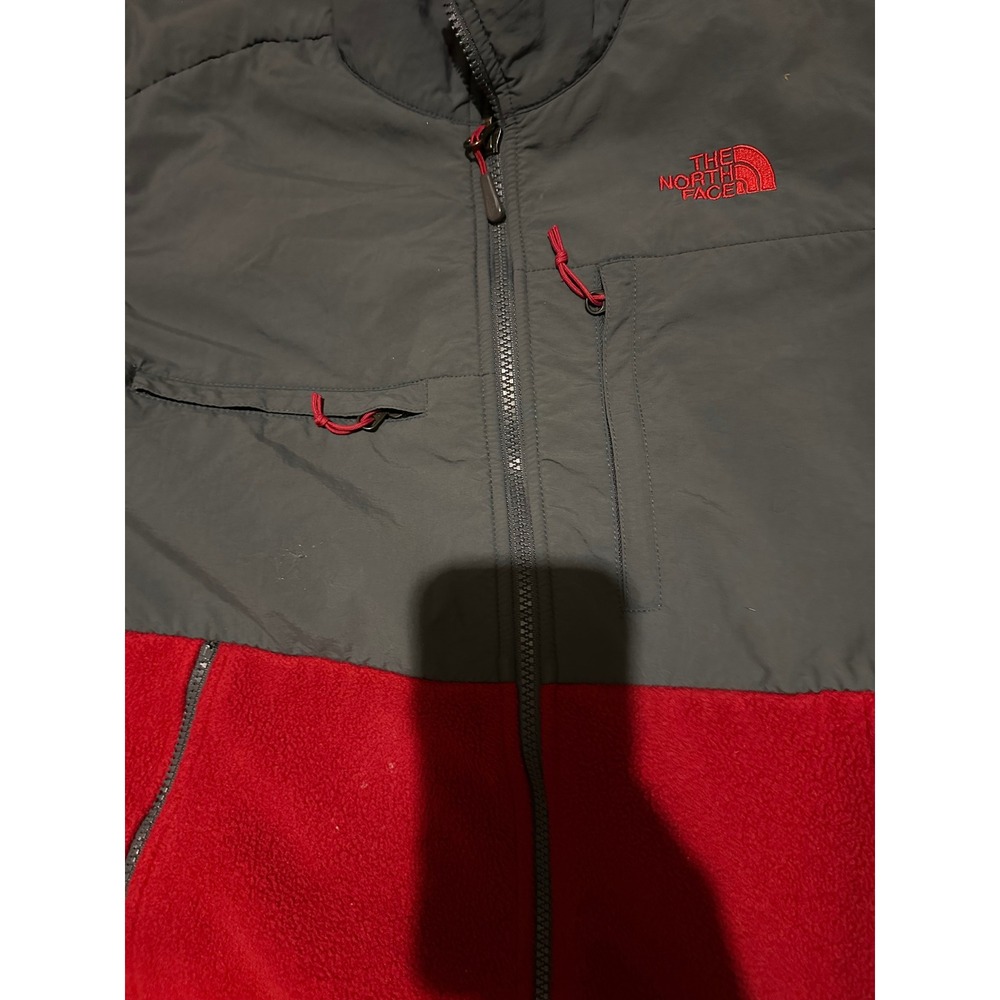 The North Face Denali Full Zip Fleece Jacket Red Grey Mens Medium Pit Zips - Picture 4 of 8